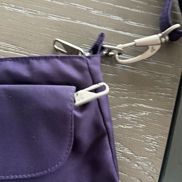 Travelon Anti-Theft Purple Nylon Classic Mini Crossbody Shoulder Travel Bag EUC - Picture 10 of 12